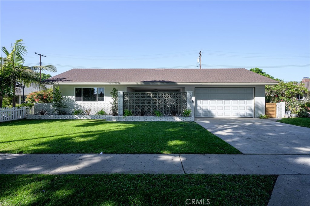 1011 W Orange Road