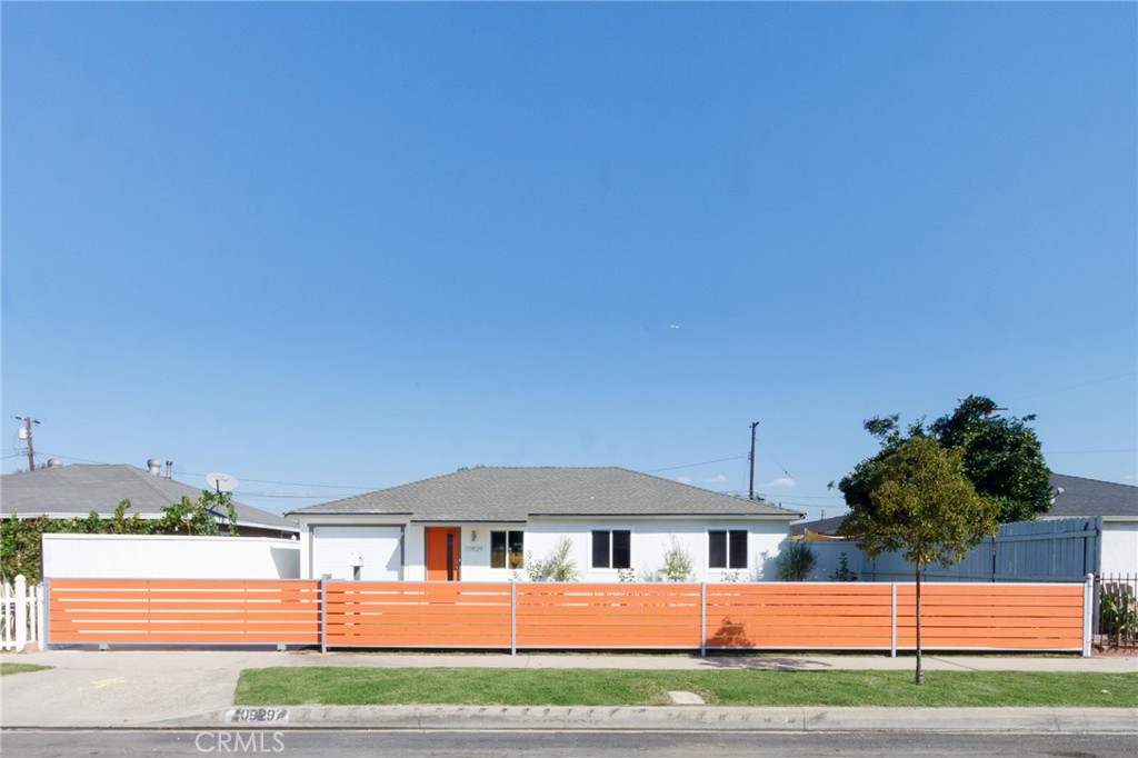 10929 Cresson Street