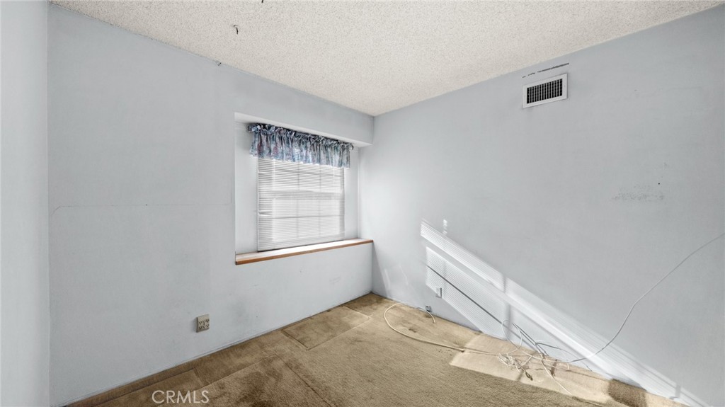 3117 E Hollingworth Street