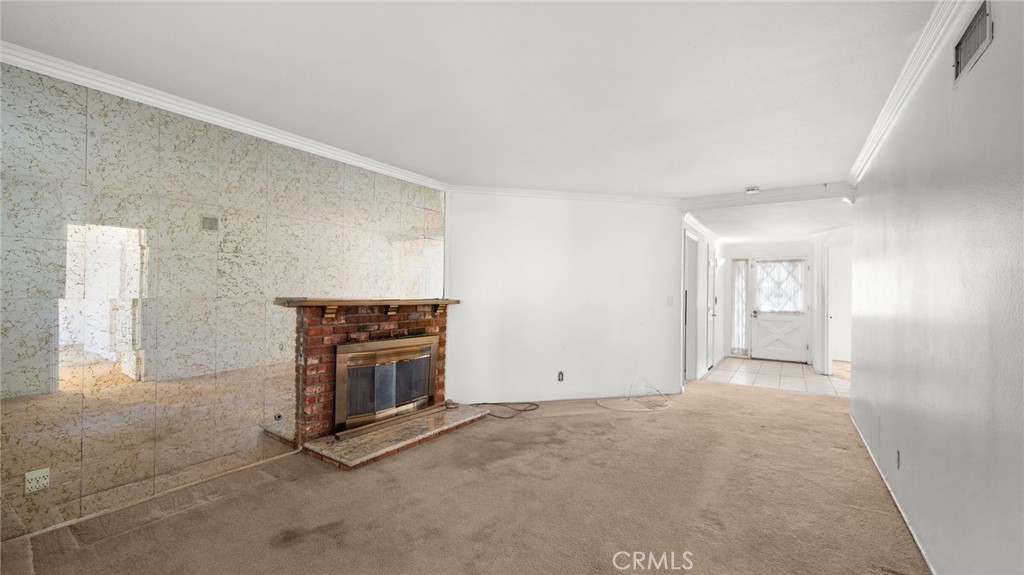 3117 E Hollingworth Street