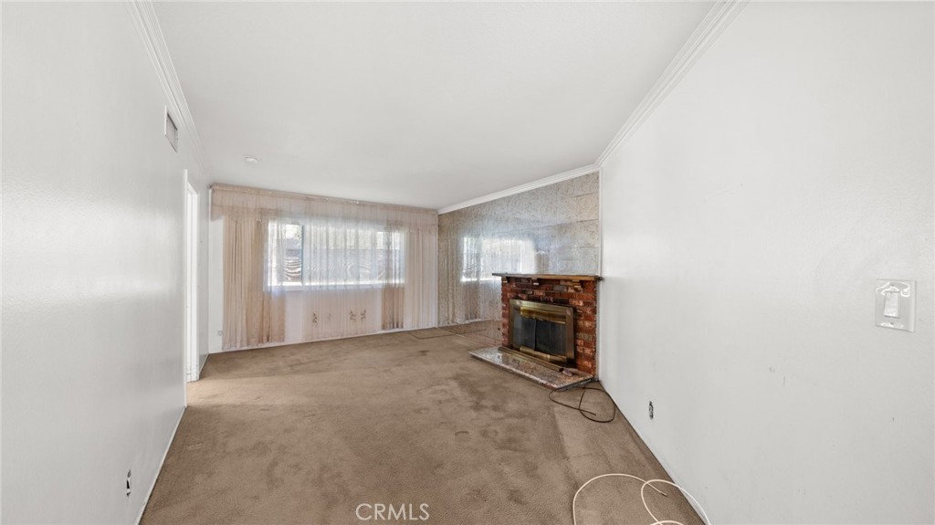 3117 E Hollingworth Street