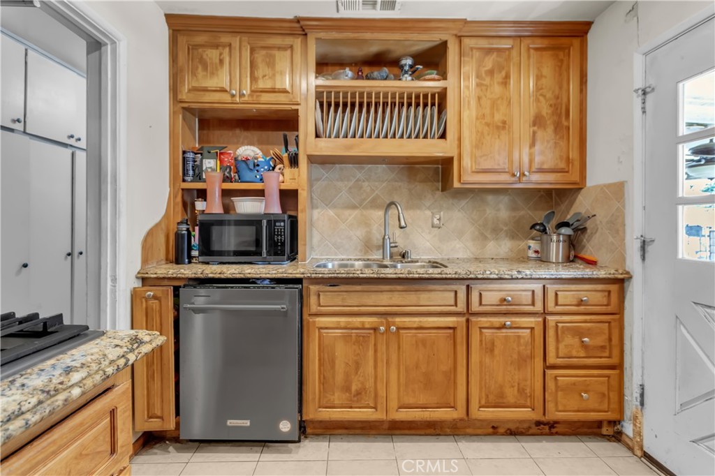 400 N Durrell Avenue