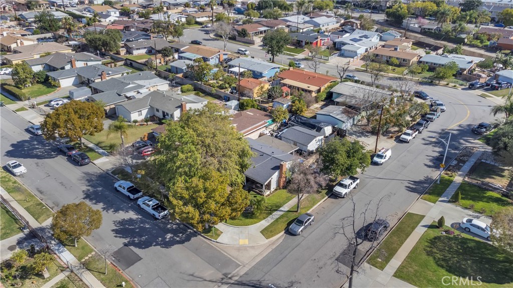 400 N Durrell Avenue