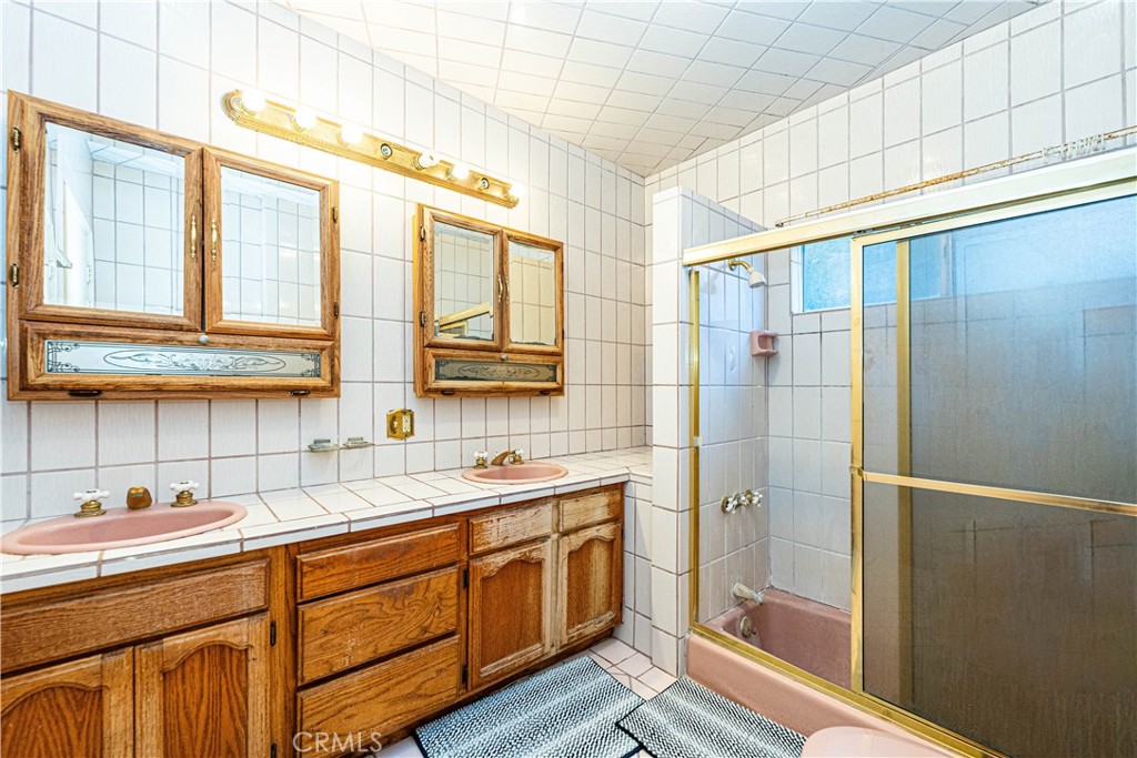 3249 Country Club Drive Drive