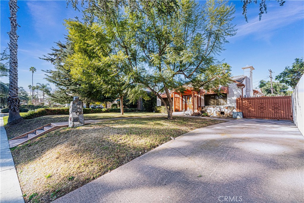 3249 Country Club Drive Drive