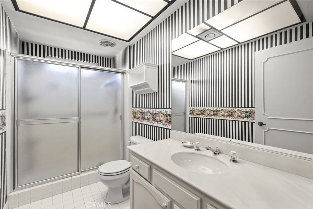 5519 Paseo Del Lago 3B