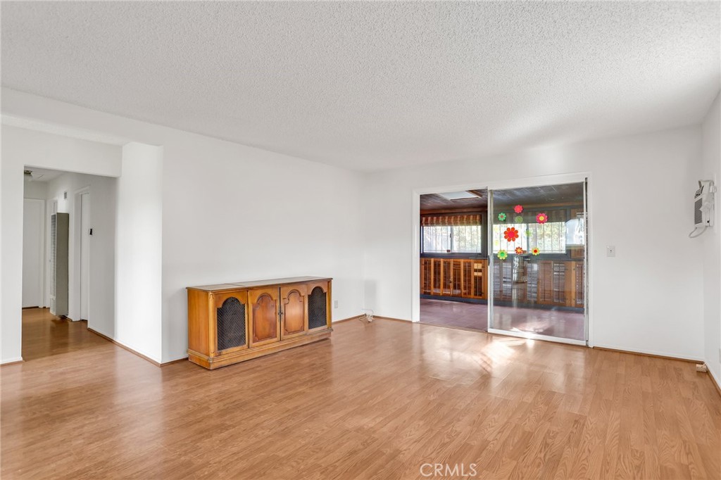 3617 W Valencia Drive