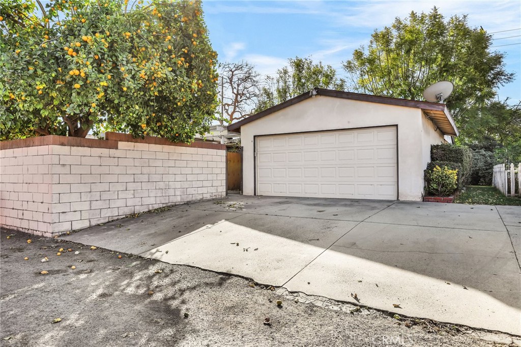 3617 W Valencia Drive