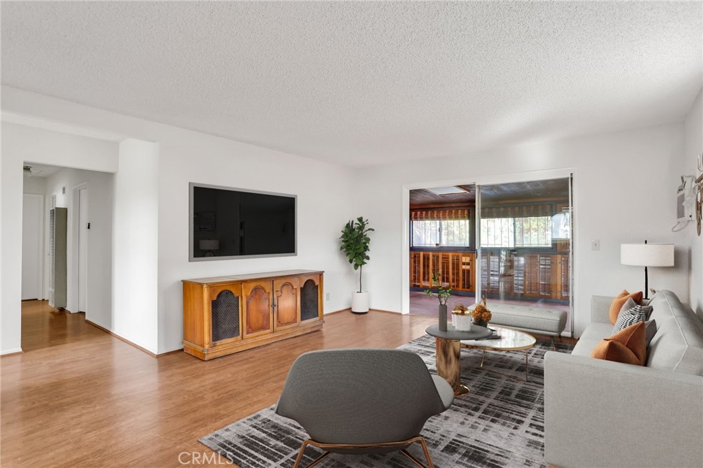 3617 W Valencia Drive