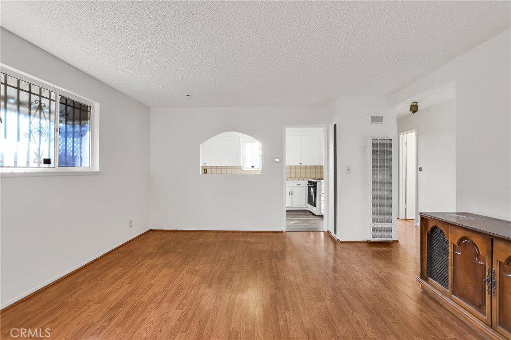 3617 W Valencia Drive