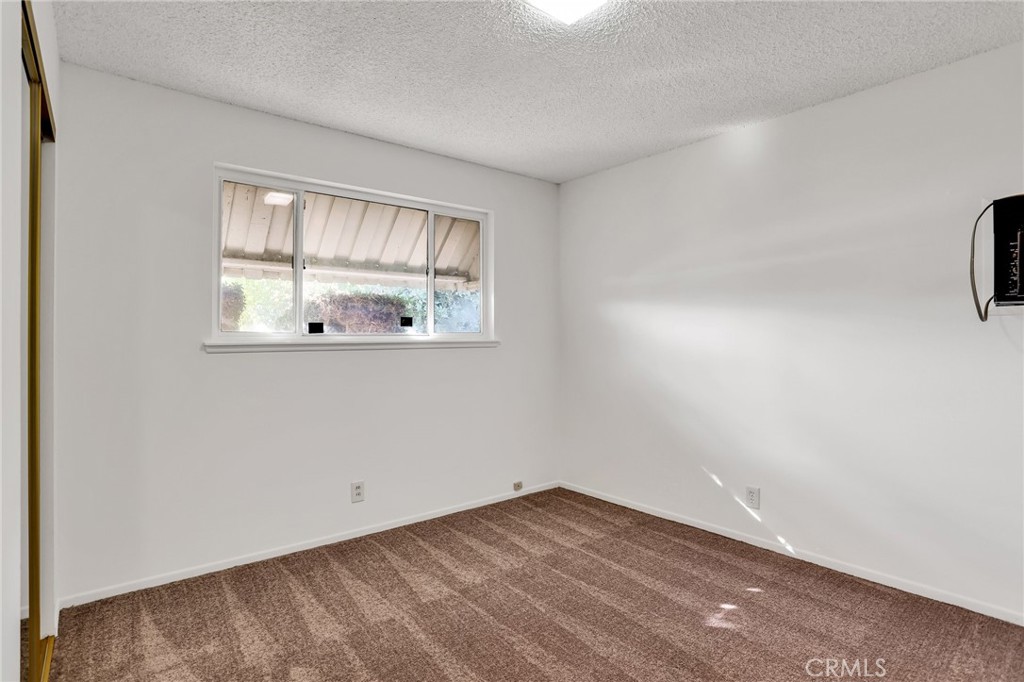 3617 W Valencia Drive