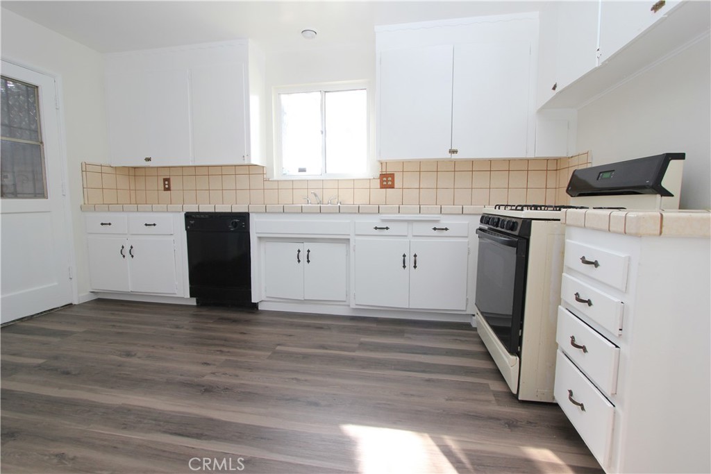 3617 W Valencia Drive