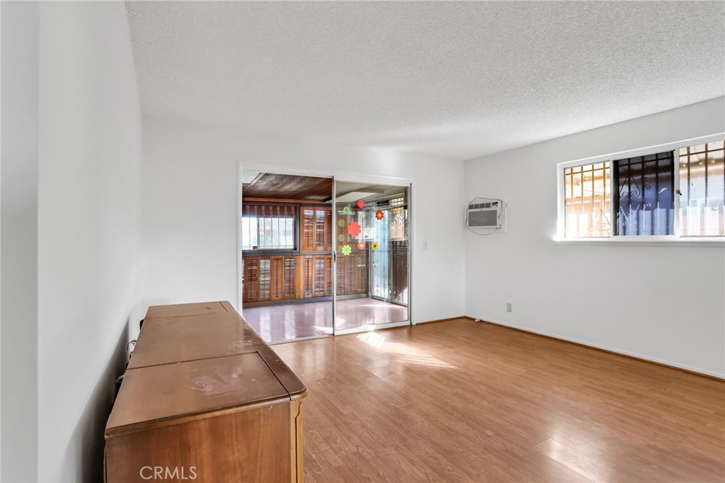 3617 W Valencia Drive