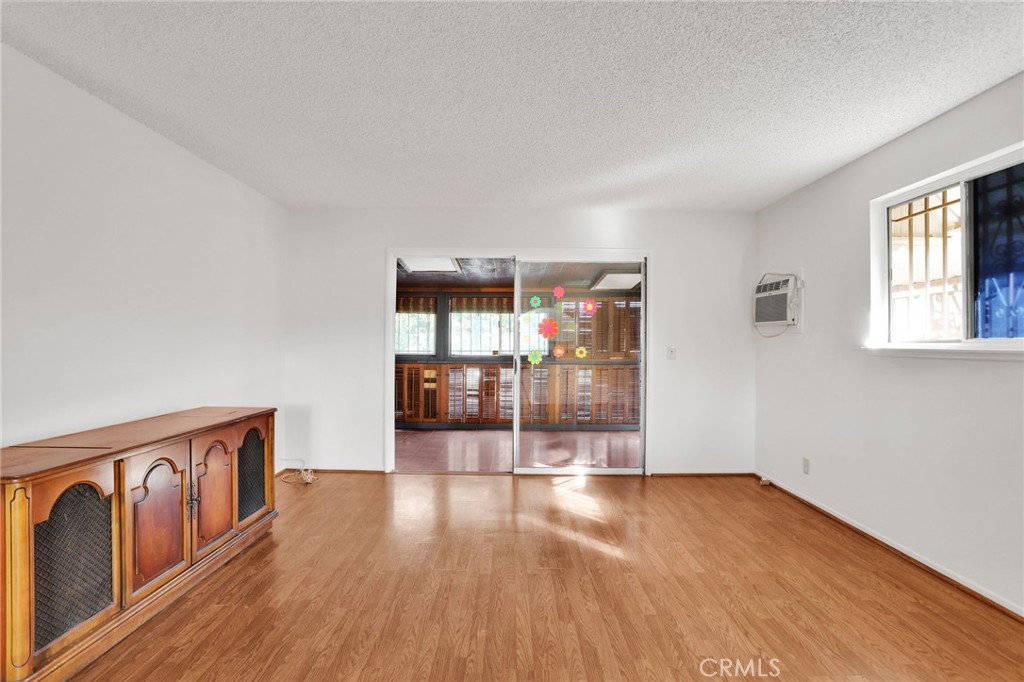 3617 W Valencia Drive