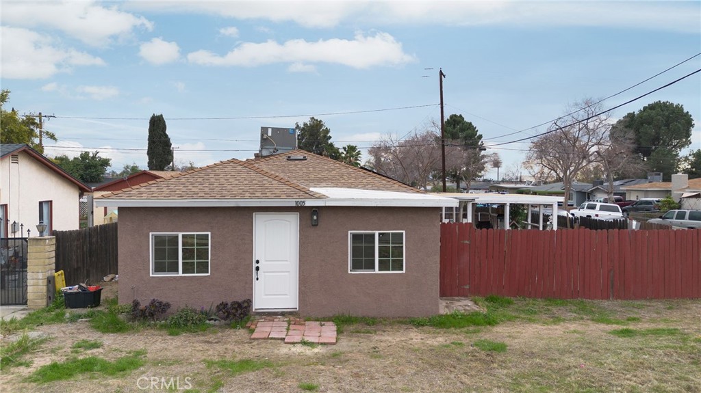 1005 E Lynwood Drive