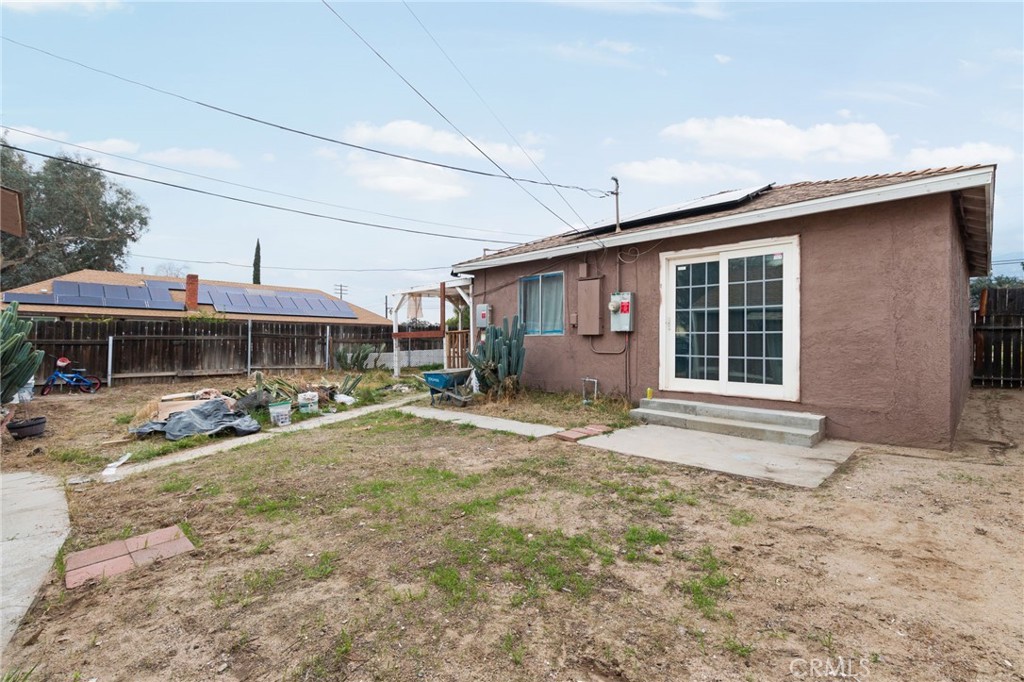 1005 E Lynwood Drive