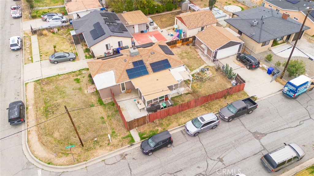 1005 E Lynwood Drive