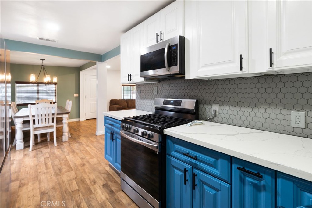 1005 E Lynwood Drive