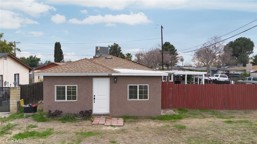 1005 E Lynwood Drive