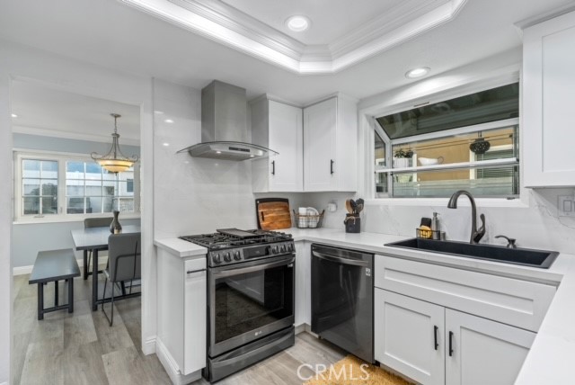 7886 E Rosina Street