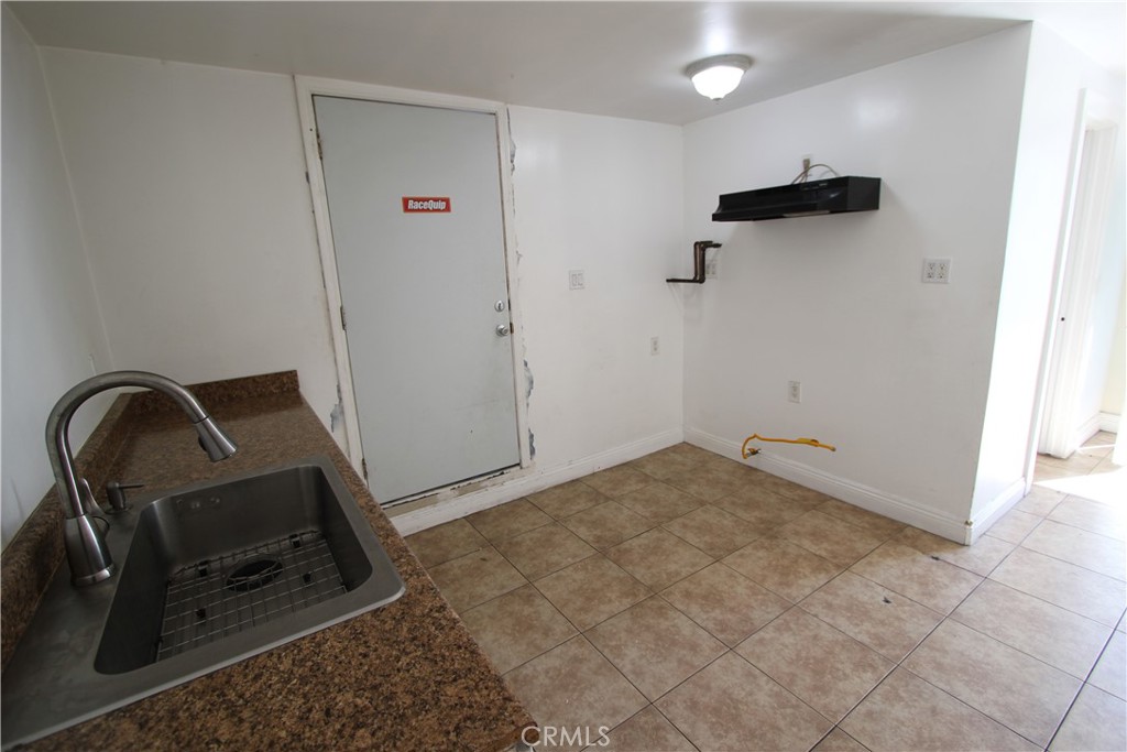 3609 W 144th Street