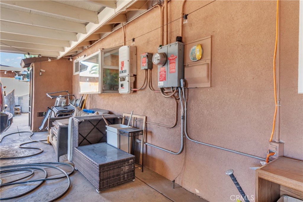 1099 E Lexington Avenue