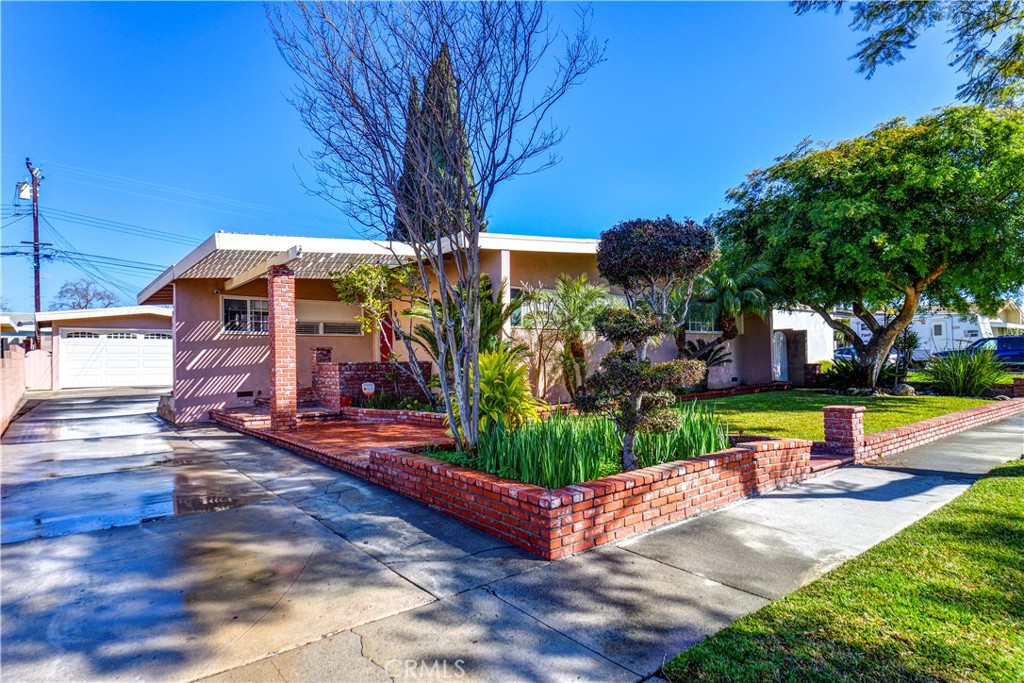 15509 Midcrest Dr.