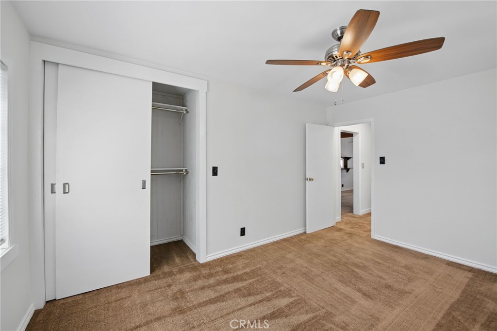 2835 E Thompson Street