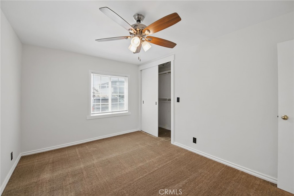 2835 E Thompson Street