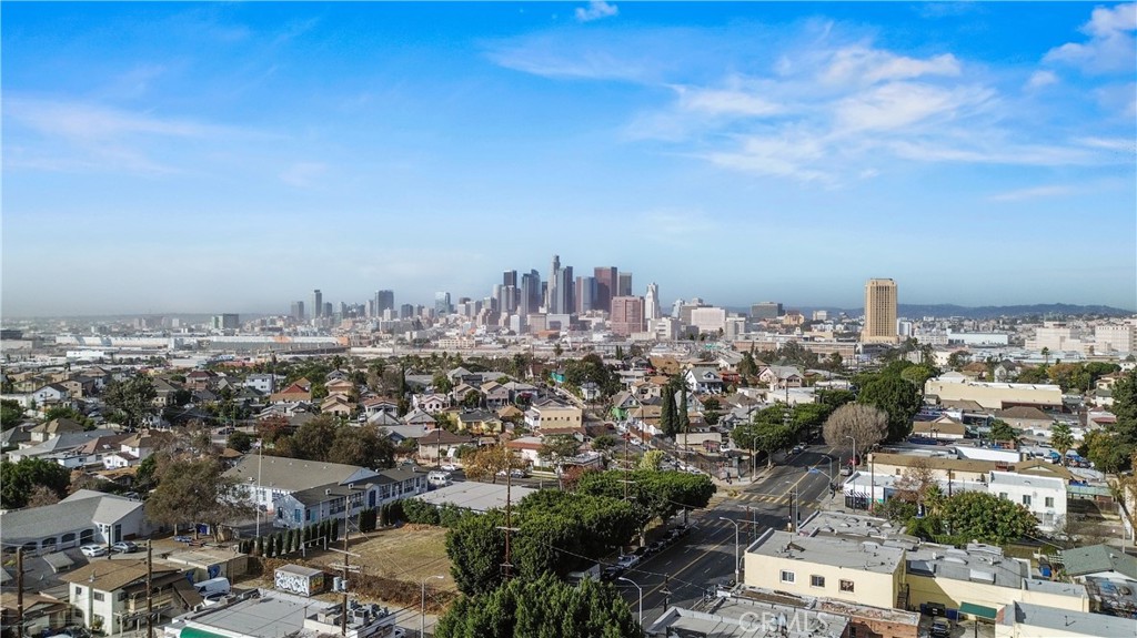 1611 Cesar Chavez