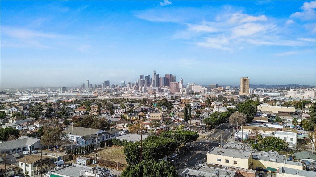 1611 Cesar Chavez