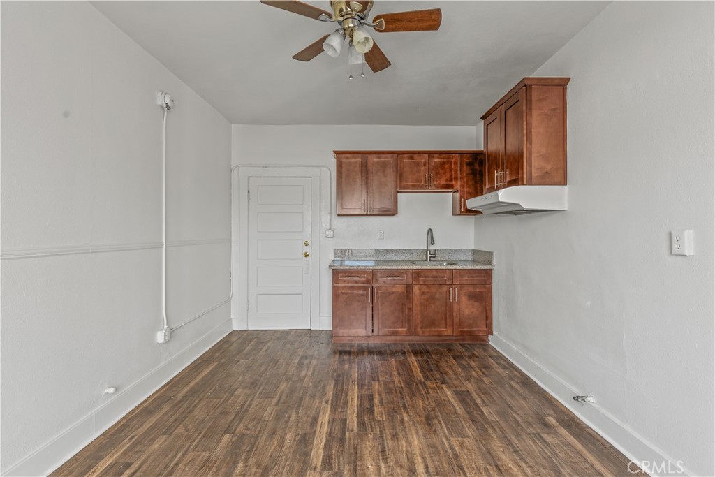 1611 Cesar Chavez