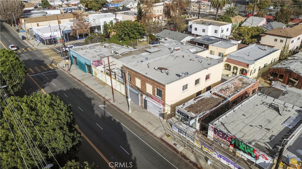 1611 Cesar Chavez