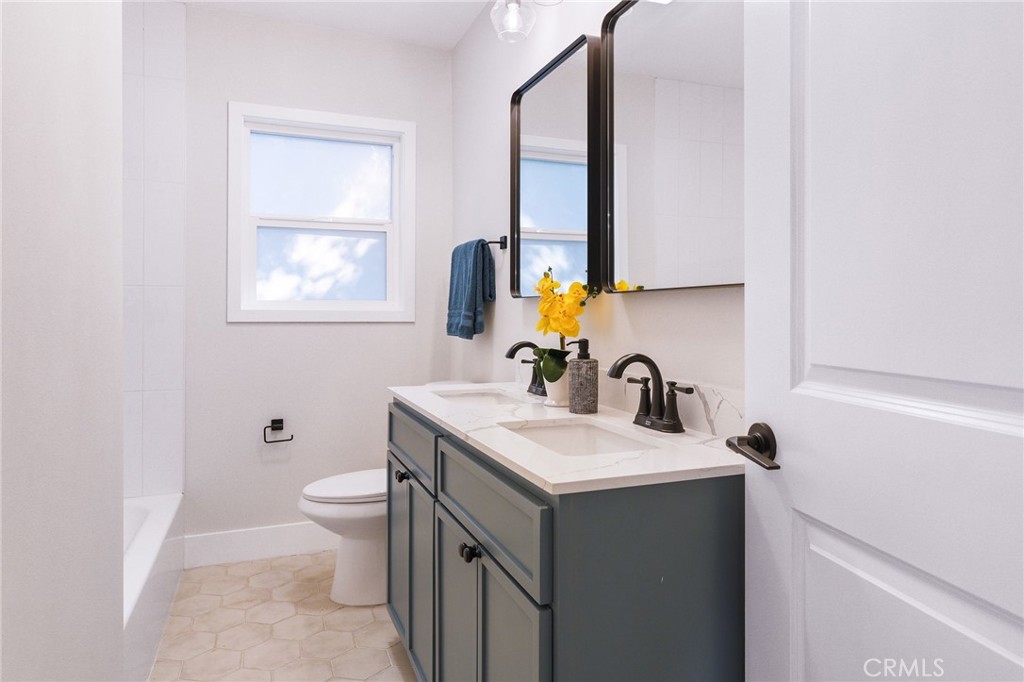 7048 Mclennan Avenue