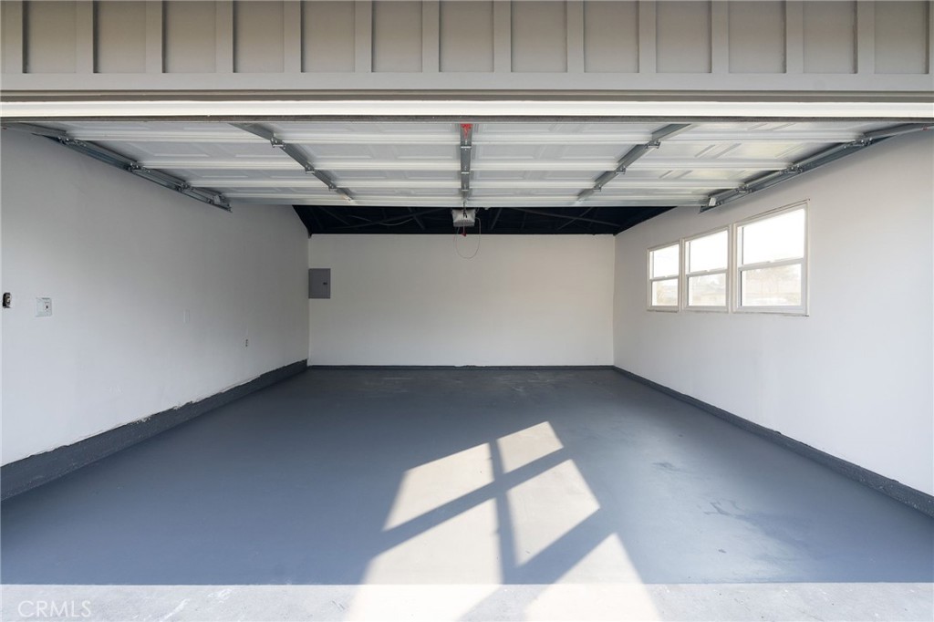 7048 Mclennan Avenue