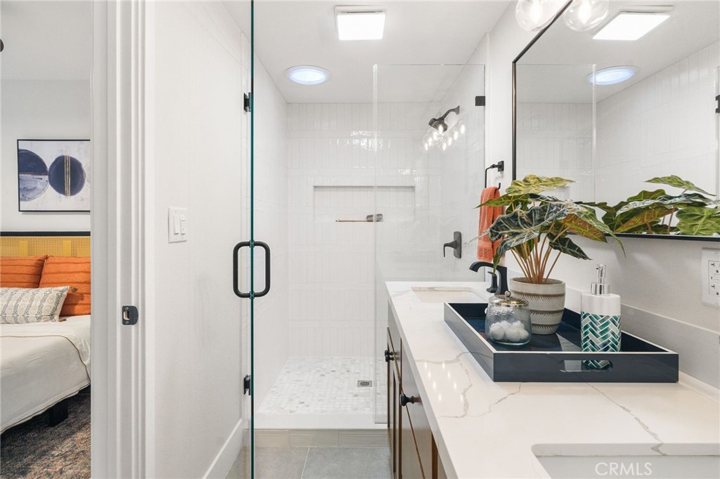 7048 Mclennan Avenue