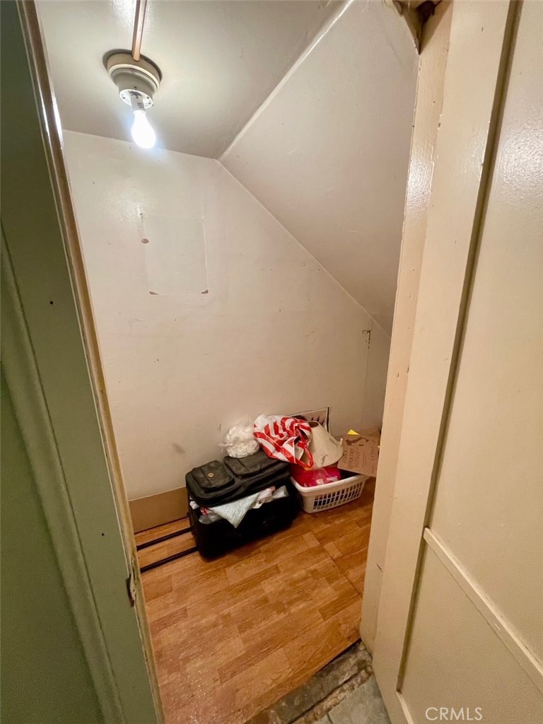 4125 S Figueroa Street 101