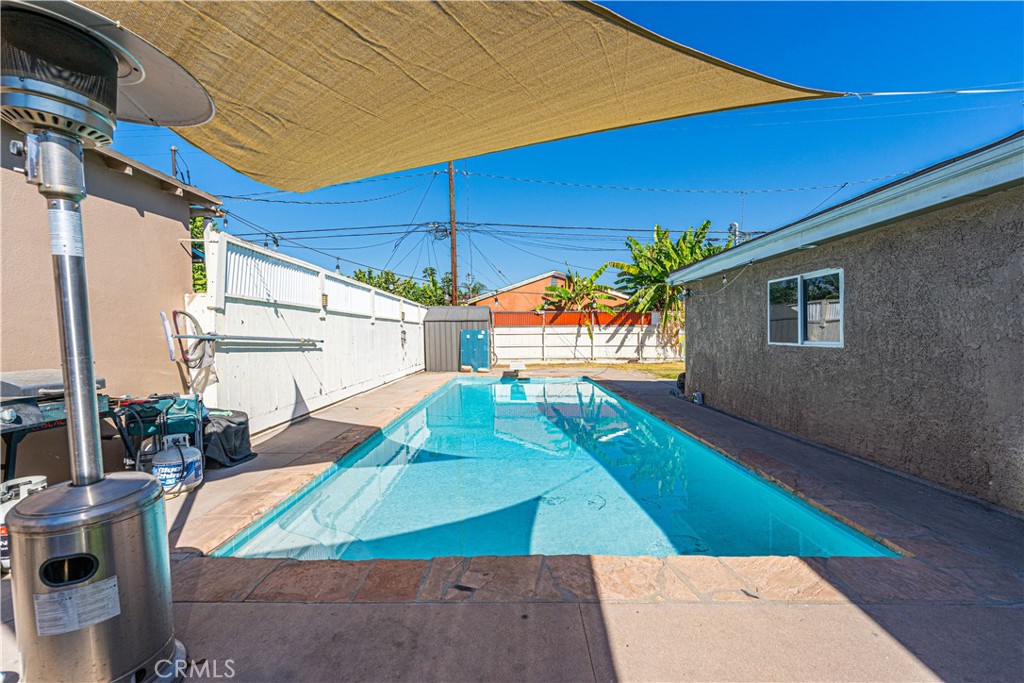 1915 E 55th Street