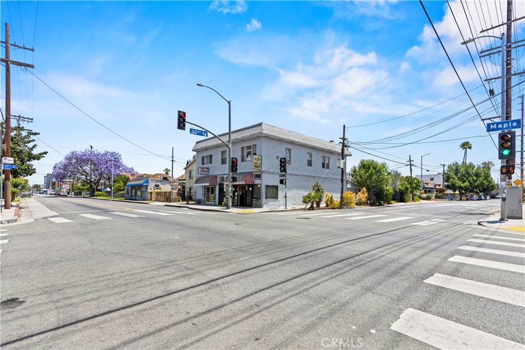 2922 Maple Avenue