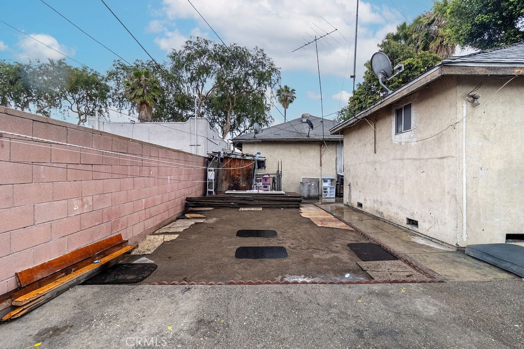 7117 Malabar Street