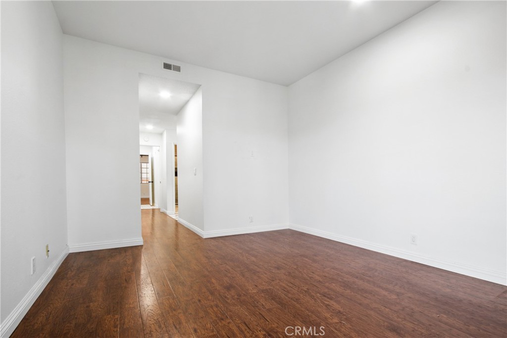 941 W Carson Street 210