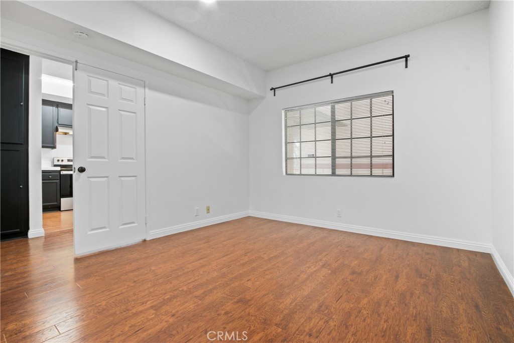 941 W Carson Street 210
