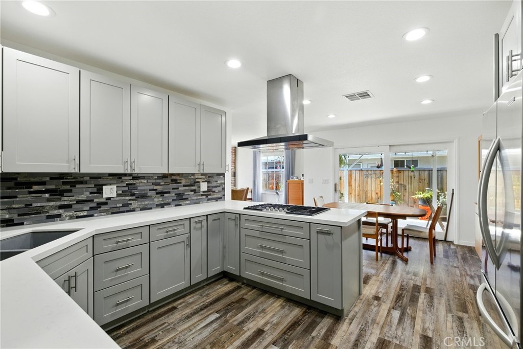 3101 Maple Avenue