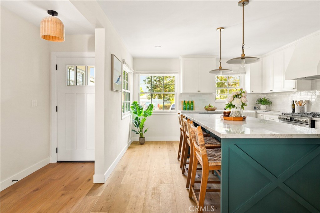 2139 W 169th Place