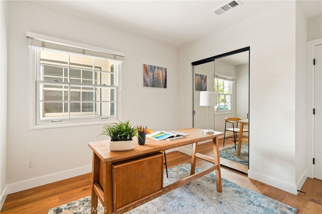 2139 W 169th Place