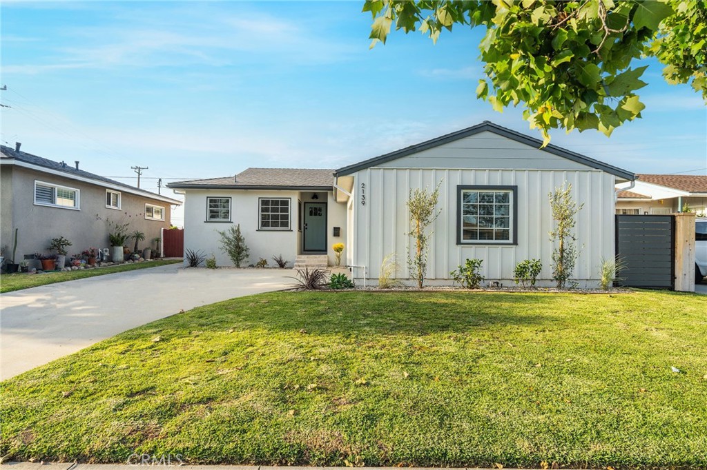 2139 W 169th Place