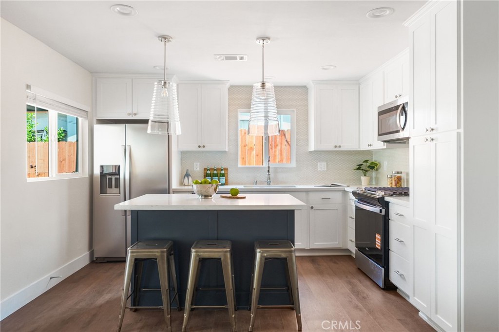 112 W Norwood Place