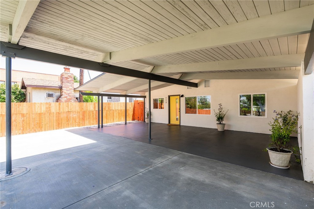 112 W Norwood Place