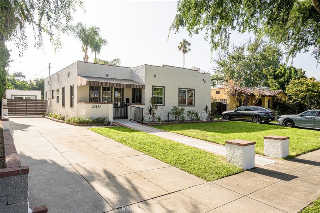 240 Rosemont Boulevard