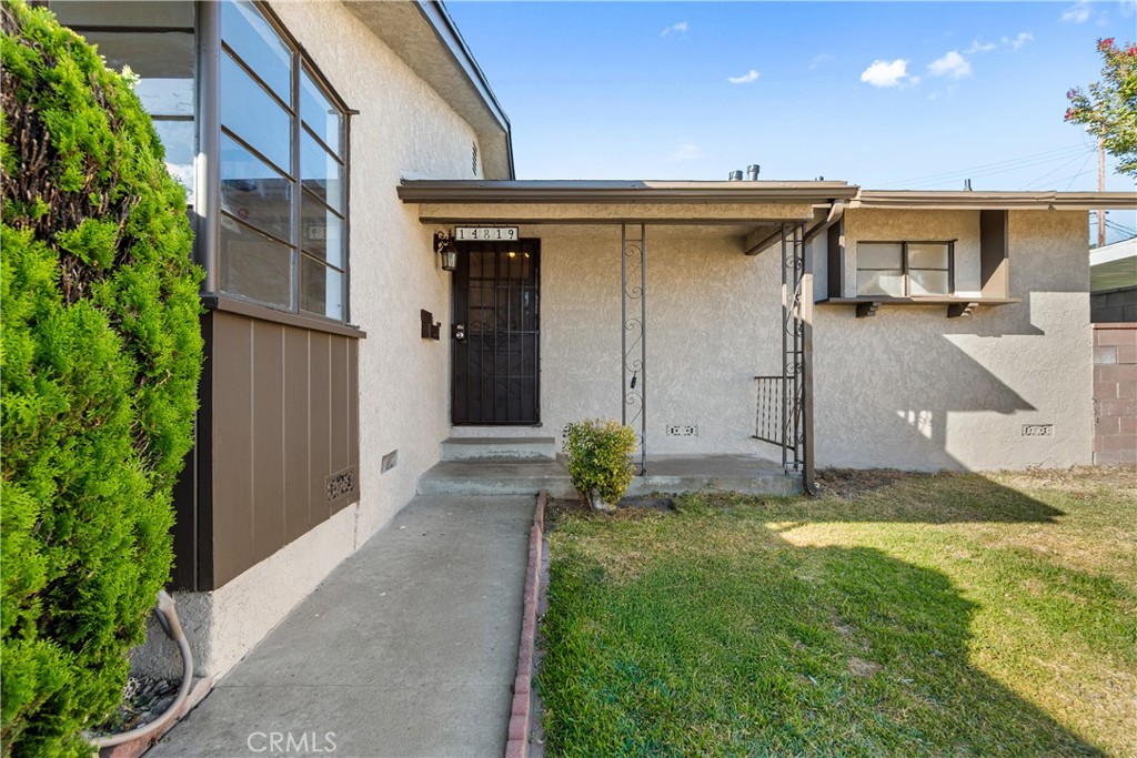 14819 San Feliciano Drive